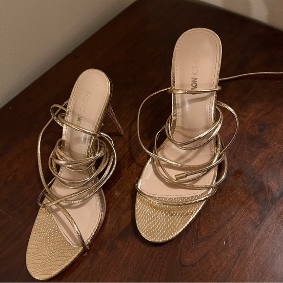 Gold, Strappy, tie up heeled sandal from Fashion Nova size 9. - Picture 5 of 7